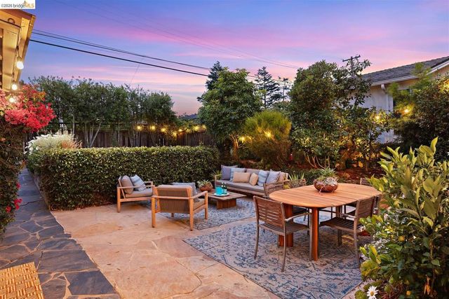282 Grizzly Peak Blvd, Kensington, CA 94708