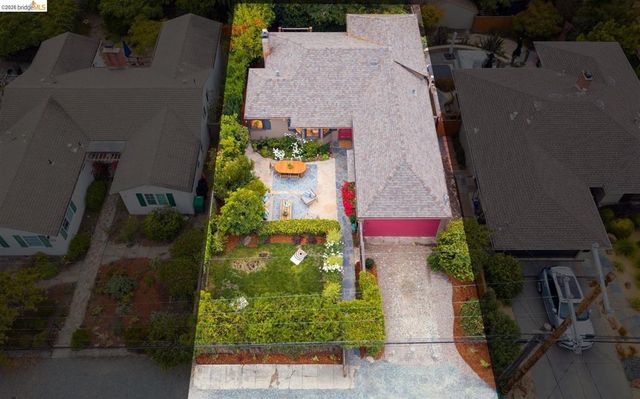 282 Grizzly Peak Blvd, Kensington, CA 94708