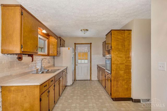 7803 Lyn Drive, Franklin Twp, OH 45005