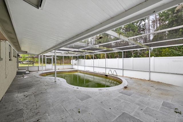 19514 N DALE MABRY HIGHWAY, Lutz, FL 33548