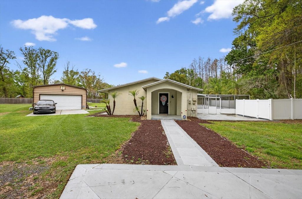 19514 N DALE MABRY HIGHWAY, Lutz, FL 33548