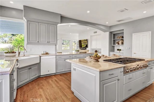 15 Hillcrest Manor, Rolling Hills Estates, CA 90274