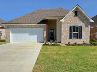 6710 Arbor Way, Orange, TX 77630