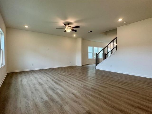 5441 Hargrove Way, Flowery Branch, GA 30542