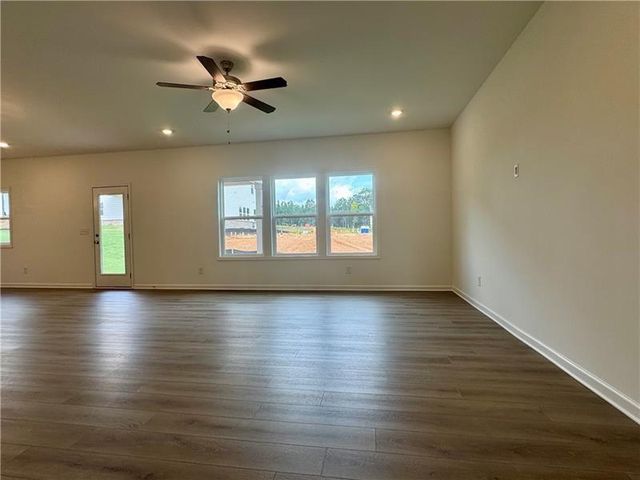 5441 Hargrove Way, Flowery Branch, GA 30542