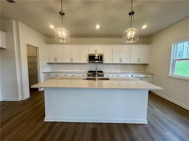 5441 Hargrove Way, Flowery Branch, GA 30542