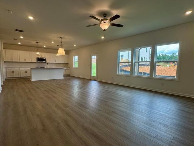 5441 Hargrove Way, Flowery Branch, GA 30542