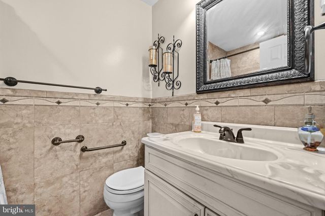 8926 SANTEETLAH RD, Clinton, MD 20735