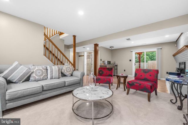 8926 SANTEETLAH RD, Clinton, MD 20735