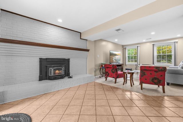 8926 SANTEETLAH RD, Clinton, MD 20735