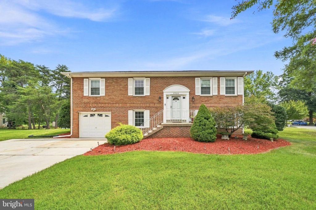 8926 SANTEETLAH RD, Clinton, MD 20735