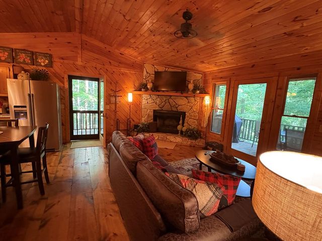 120 Hideaway Lane, Morganton, GA 30560