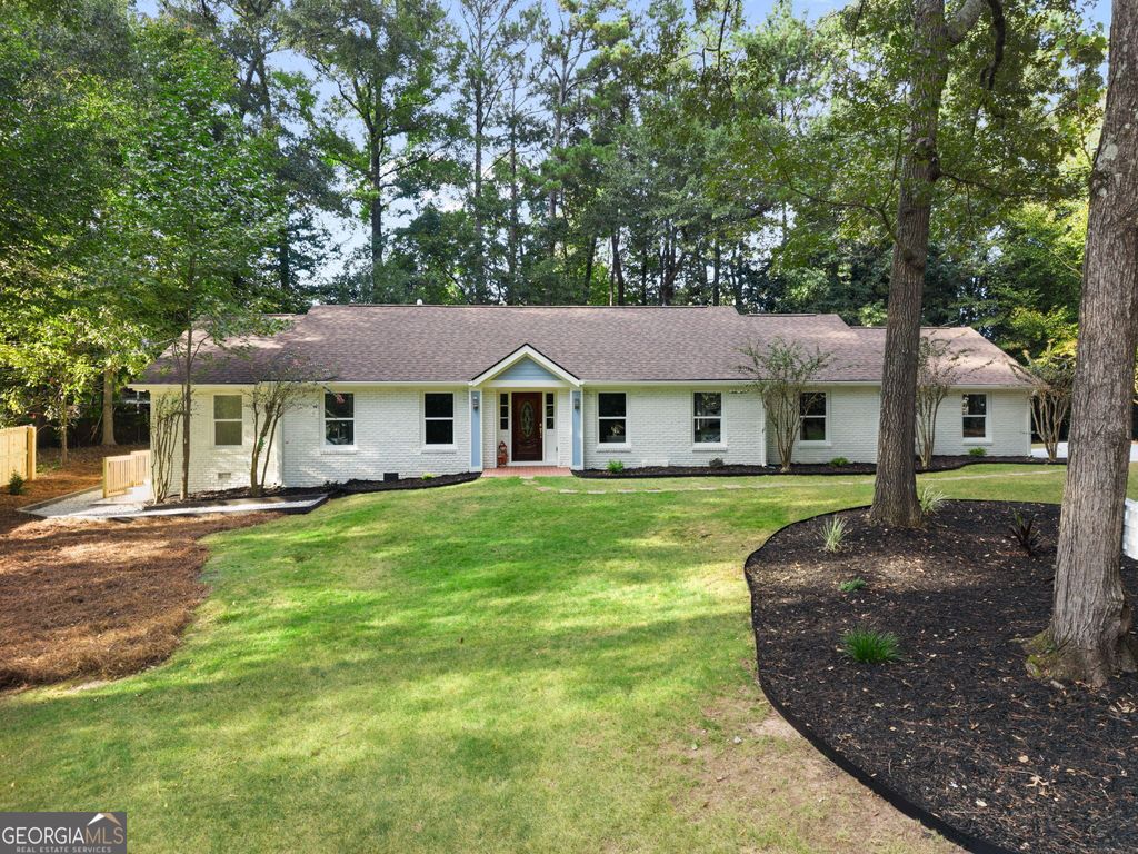 860 Landmark Drive, Sandy Springs, GA 30342 — exterior