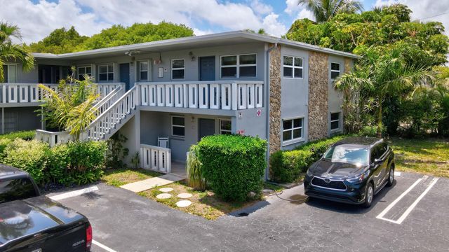 306 NE 1st Avenue 210, Boynton Beach, FL 33435