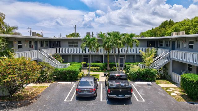 306 NE 1st Avenue 210, Boynton Beach, FL 33435