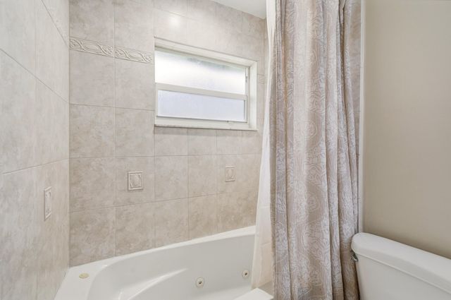 2145 NW 85th Lane, Coral Springs, FL 33071