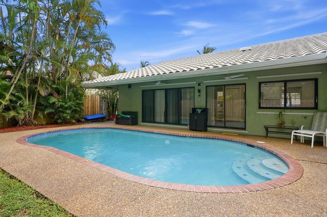 2145 NW 85th Lane, Coral Springs, FL 33071