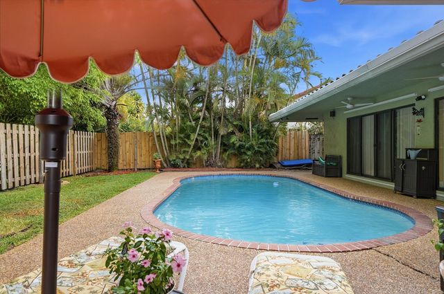 2145 NW 85th Lane, Coral Springs, FL 33071