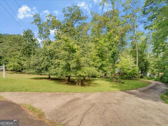 186 Merry Drive NW, Milledgeville, GA 31061