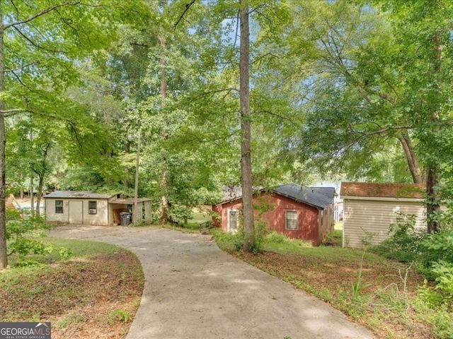 186 Merry Drive NW, Milledgeville, GA 31061