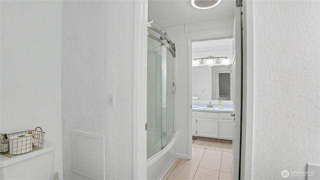 247 S 328th Lane, Federal Way, WA 98003