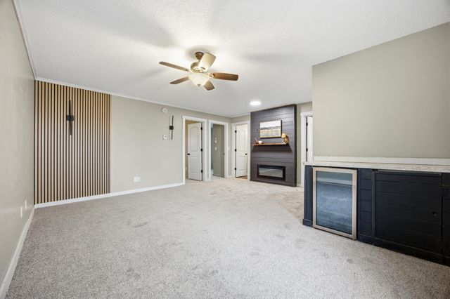 4704 8th Avenue S, Fargo, ND 58103