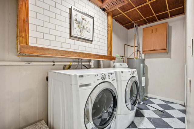 4704 8th Avenue S, Fargo, ND 58103