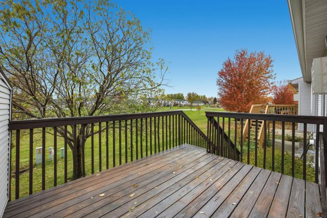 4704 8th Avenue S, Fargo, ND 58103