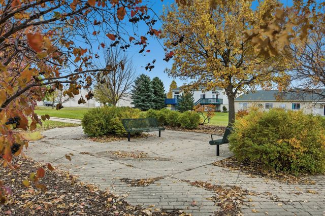 4704 8th Avenue S, Fargo, ND 58103