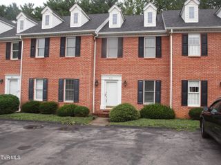 822 Wayne Avenue 22/B5, Abingdon, VA 24210