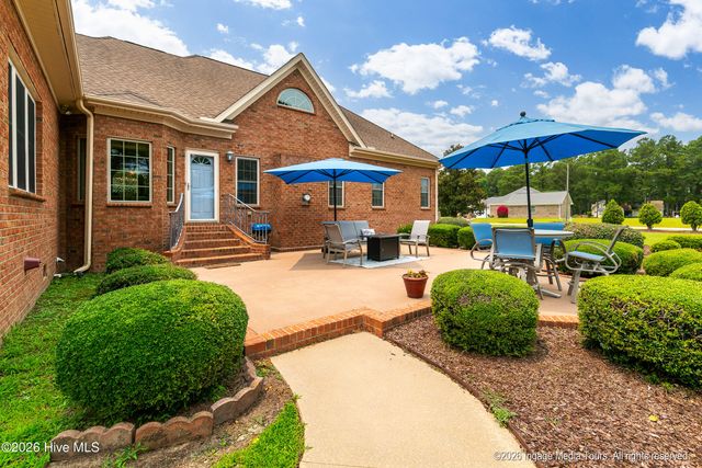 1445 Foster Road, Grimesland, NC 27837