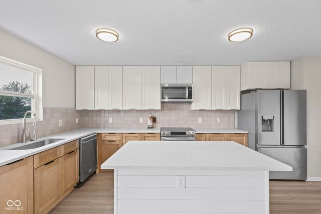 2488 Woodfield Boulevard, Franklin, IN 46131