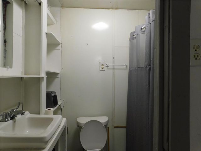 1301 E Foreman Road, El Reno, OK 73036