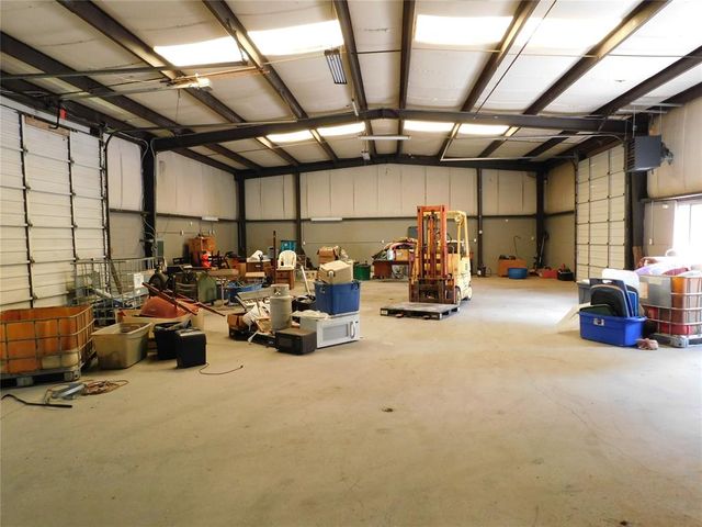 1301 E Foreman Road, El Reno, OK 73036