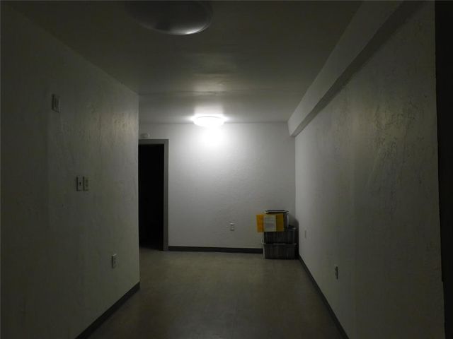 1301 E Foreman Road, El Reno, OK 73036