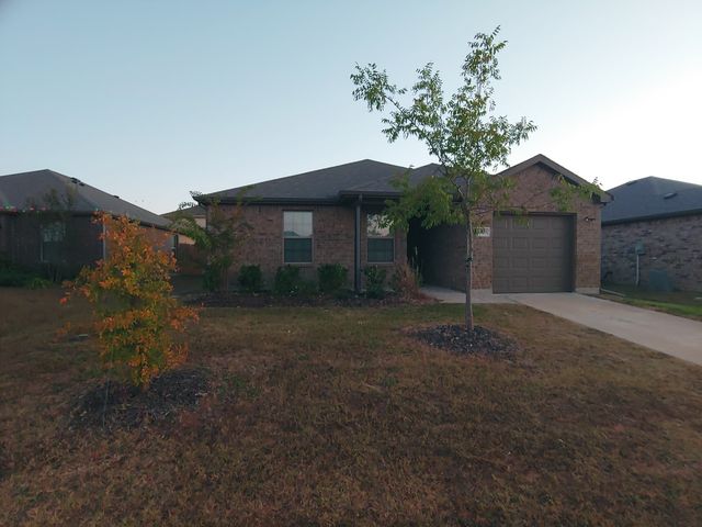 1429 Warringwood Drive, Greenville, TX 75402