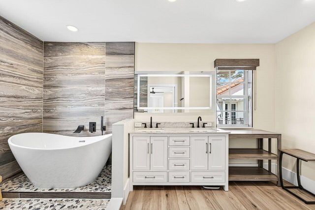 321 SW 1st Avenue, Boynton Beach, FL 33435