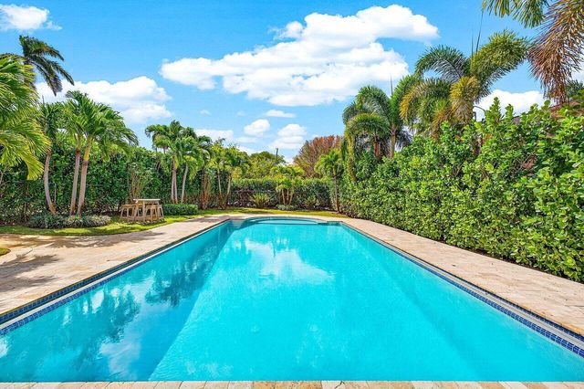 321 SW 1st Avenue, Boynton Beach, FL 33435