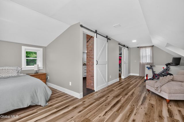 1788 Devendorf Road, Rotterdam, NY 12303