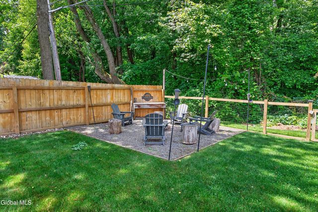 1788 Devendorf Road, Rotterdam, NY 12303