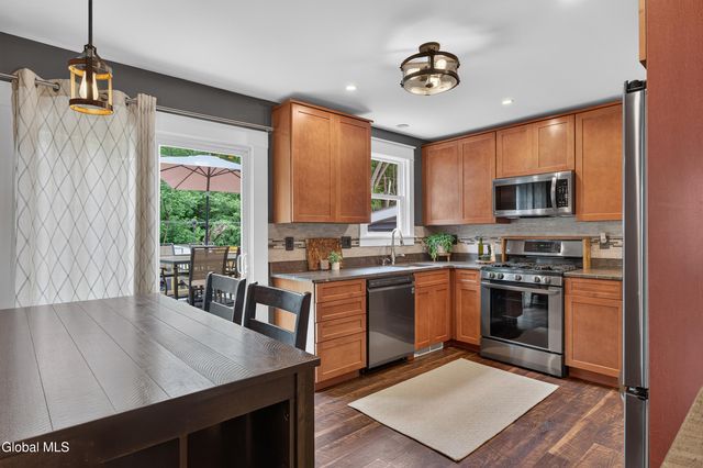 1788 Devendorf Road, Rotterdam, NY 12303
