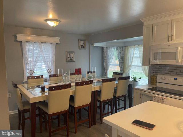 1110 SHERMAN AVE, Hagerstown, MD 21740