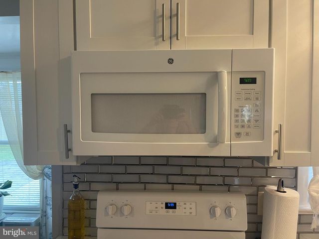 1110 SHERMAN AVE, Hagerstown, MD 21740