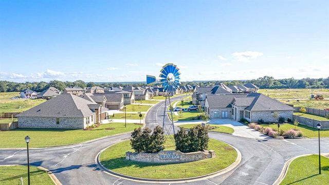 100 Planters Row, Perry, GA 31069