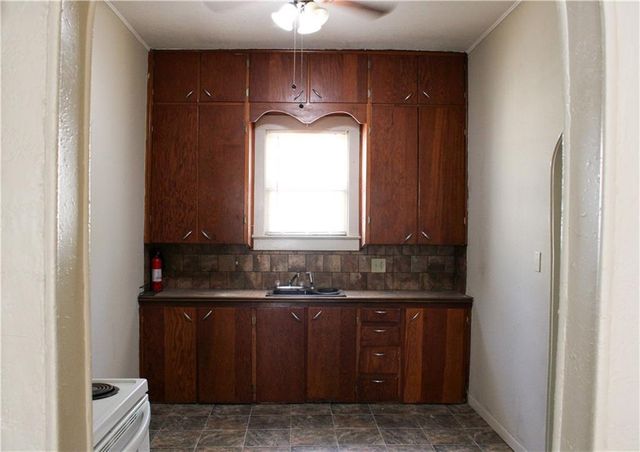 1906 N Smelter Street, Pittsburg, KS 66762