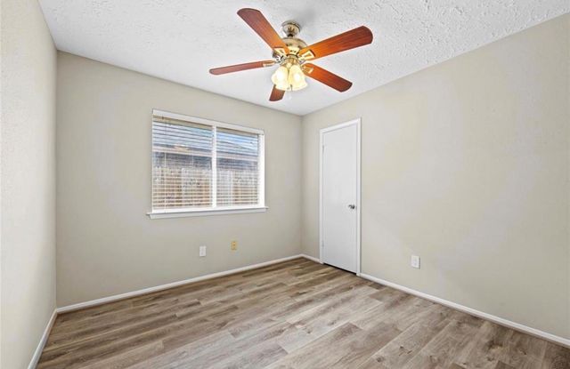 15711 Roxton Ridge Drive, Houston, TX 77598