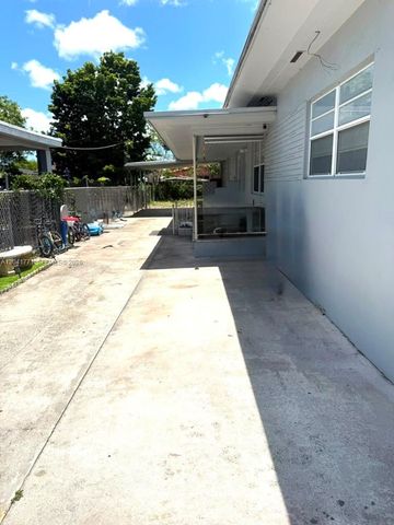 42 E 13th St, Hialeah, FL 33010
