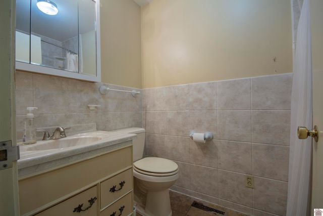 2400 Harrison 8 B7, Paducah, KY 42001