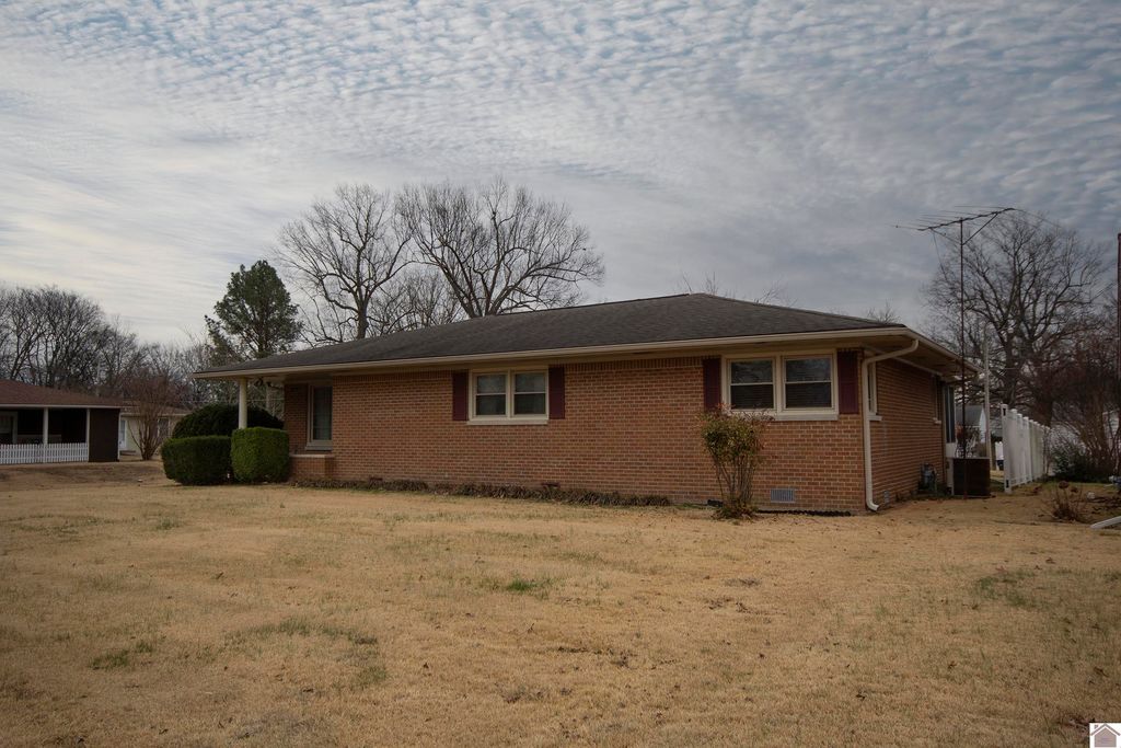 2400 Harrison 8 B7, Paducah, KY 42001