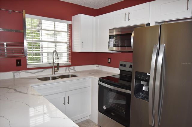 420 N BAYSHORE BOULEVARD 202, Clearwater, FL 33759